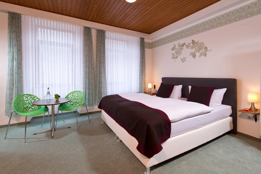 Ellenzer Goldbaeumchen Hotel Bilik gambar