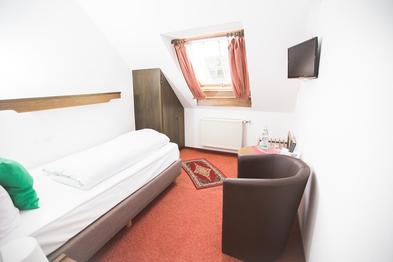 Ellenzer Goldbaeumchen Hotel Luaran gambar