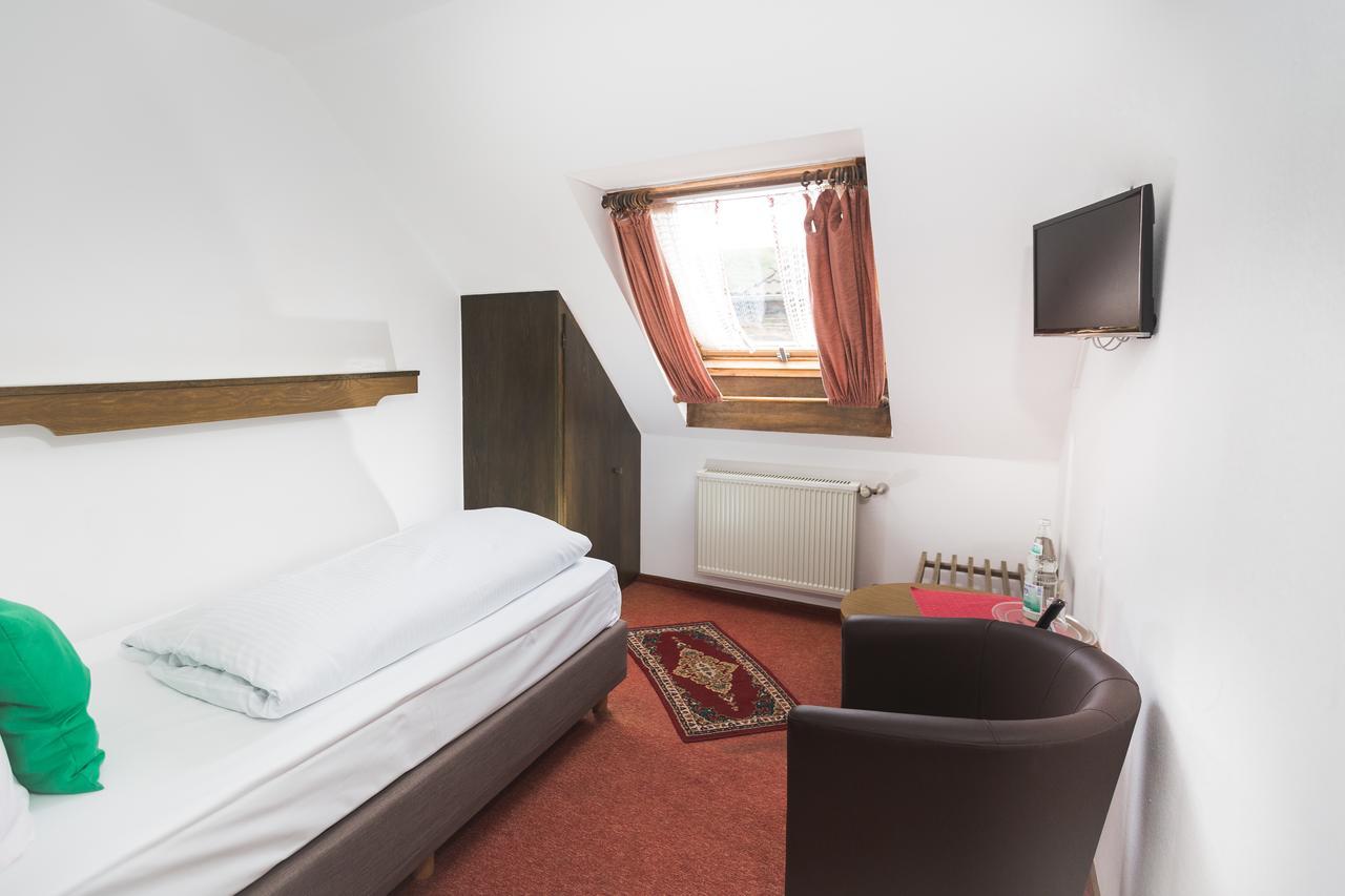 Ellenzer Goldbaeumchen Hotel Luaran gambar